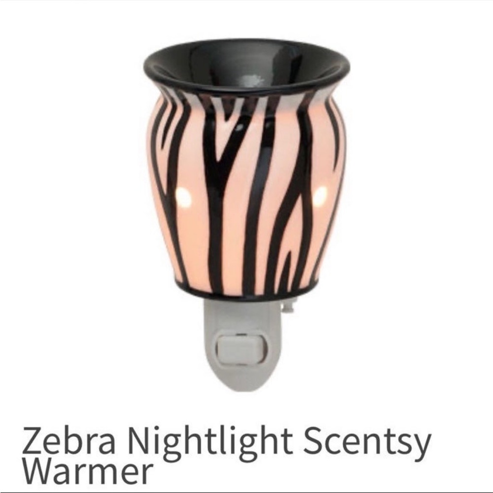 Scentsy Plug In Zebra Warmer PSW-ZEBR